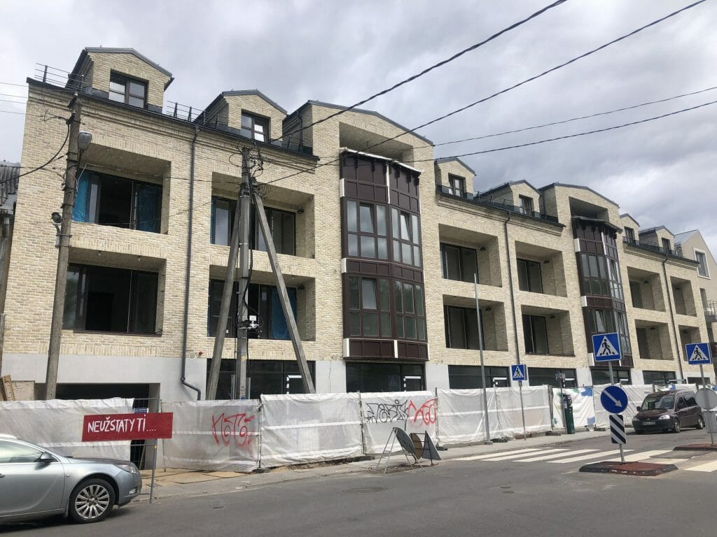 Vilniaus monmartras (Polocko g. 26) - Daudzdzīvokļu nams - būvdarbu attēli