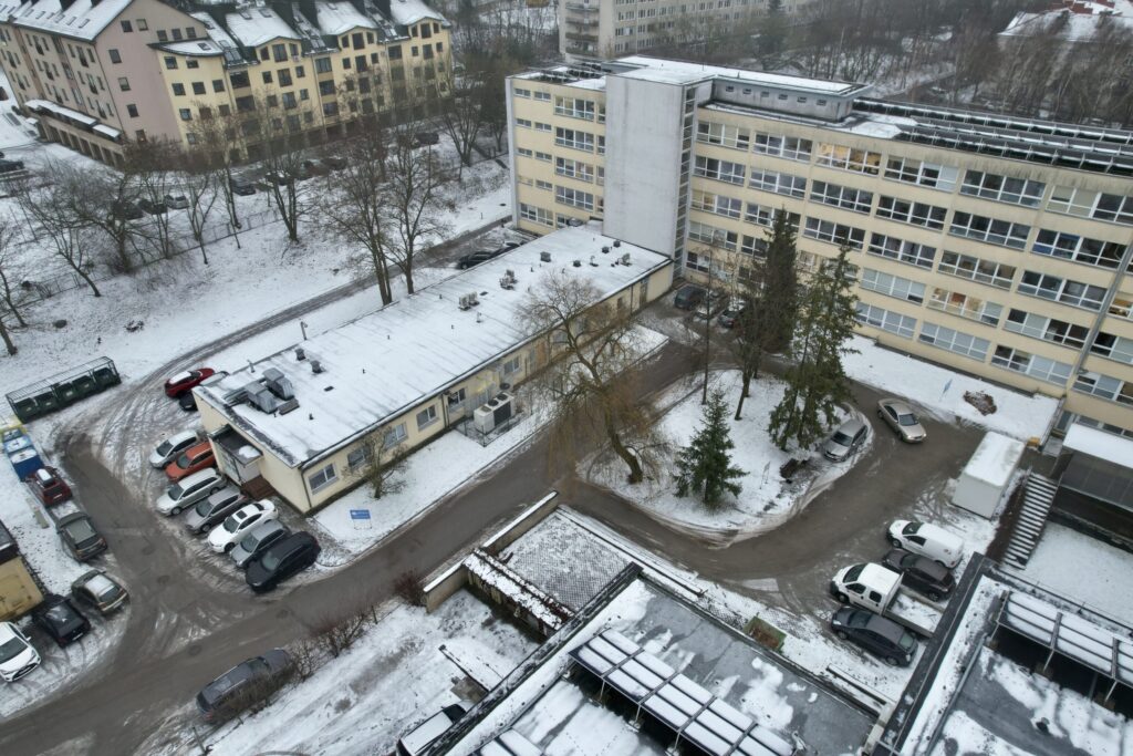 VšĮ Vilniaus miesto klinikinės ligoninės Operacinių, reanimacijos ir hemodializės priestatai (Antakalnio g. 57) - Haigla - ehituse fotod