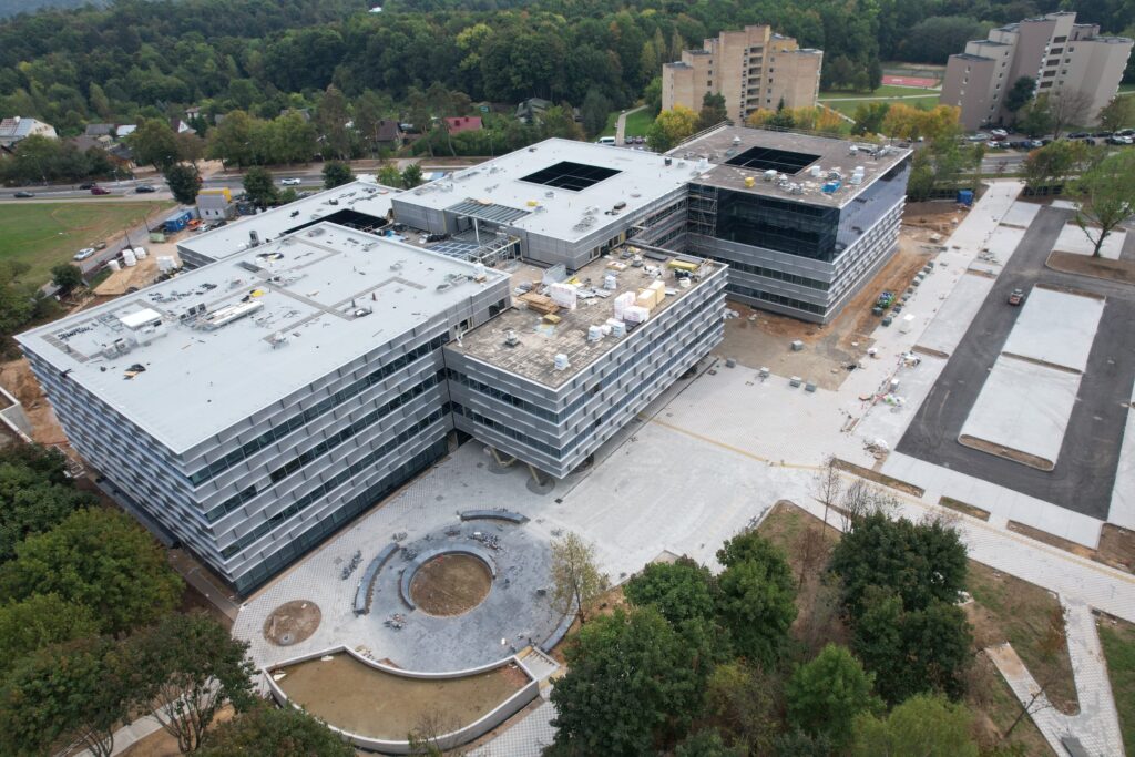 VU Medicinos fakultetas (Žaliųjų Ežerų g. 2) - Kõrgkool - ehituse fotod