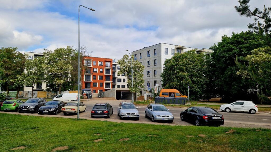 Karoliniškių namai 2 etapas (Sausio 13-osios g. 31) - Daugiabutis - statybų nuotraukos