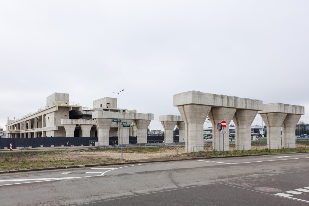 Rail Baltica stacija starptautiskajā lidostā "Rīga" (Starptautiskā lidosta "Rīga") - Railroad, Train station - construction photos