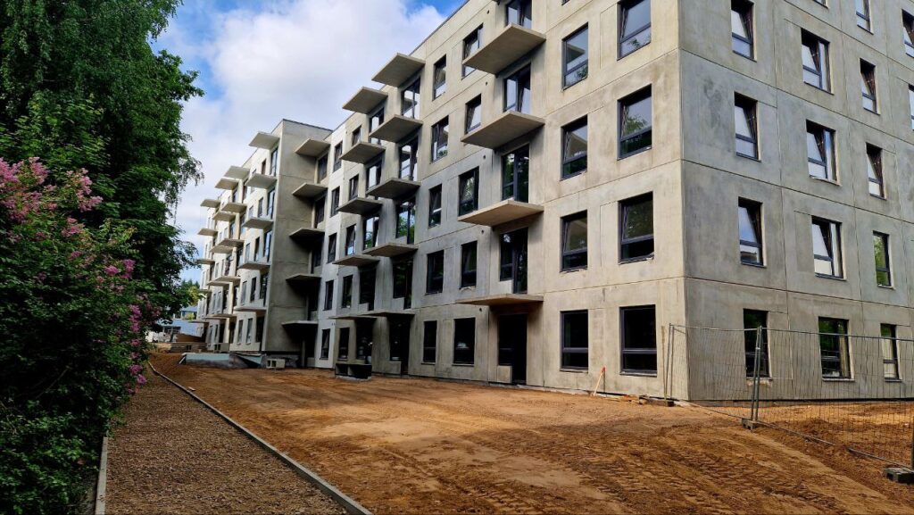 Karoliniškių namai 2 etapas (Sausio 13-osios g. 31) - Daugiabutis - statybų nuotraukos