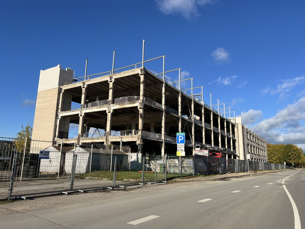 Kauno parkas 1 etapas (Savanoriu pr. 339B) - Office center - construction photos