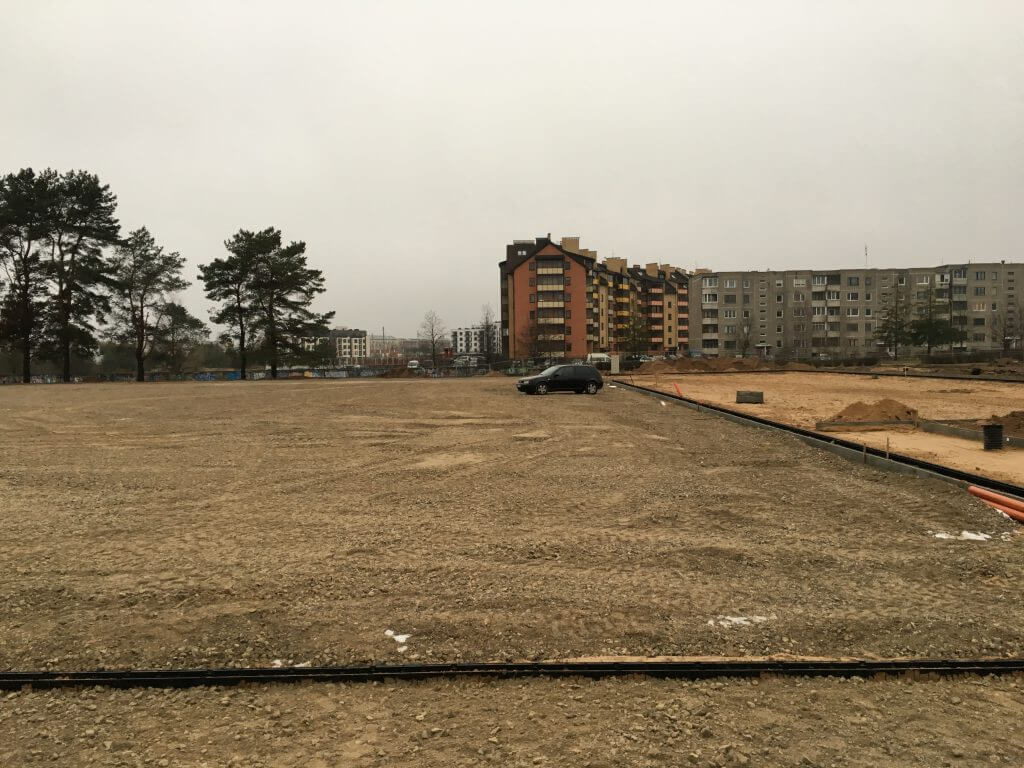 Pilaitės gimnazijos sporto aikštynas (Įsruties g. 3) - Sports field or court - construction photos
