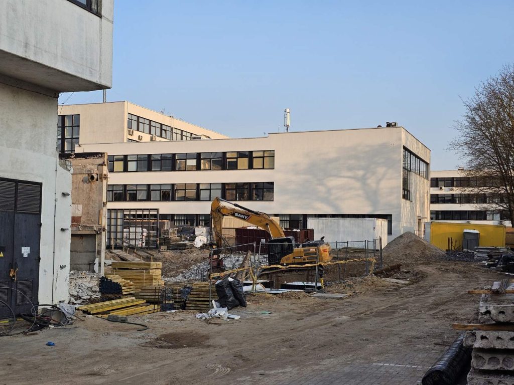 Dirbtinio intelekto kompetencijų centras tvariam gyvenimui ir darbui „SustAInLivWork“ (Studentų g. 48A) - Teadusasutus - ehituse fotod