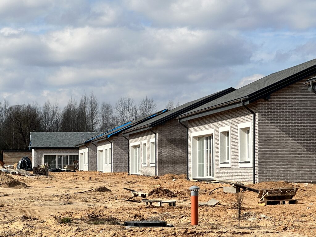 Katišių g. 4, 6, 8 (Katišių g. 4, 6, 8) - Privačių namų kvartalas - statybų nuotraukos