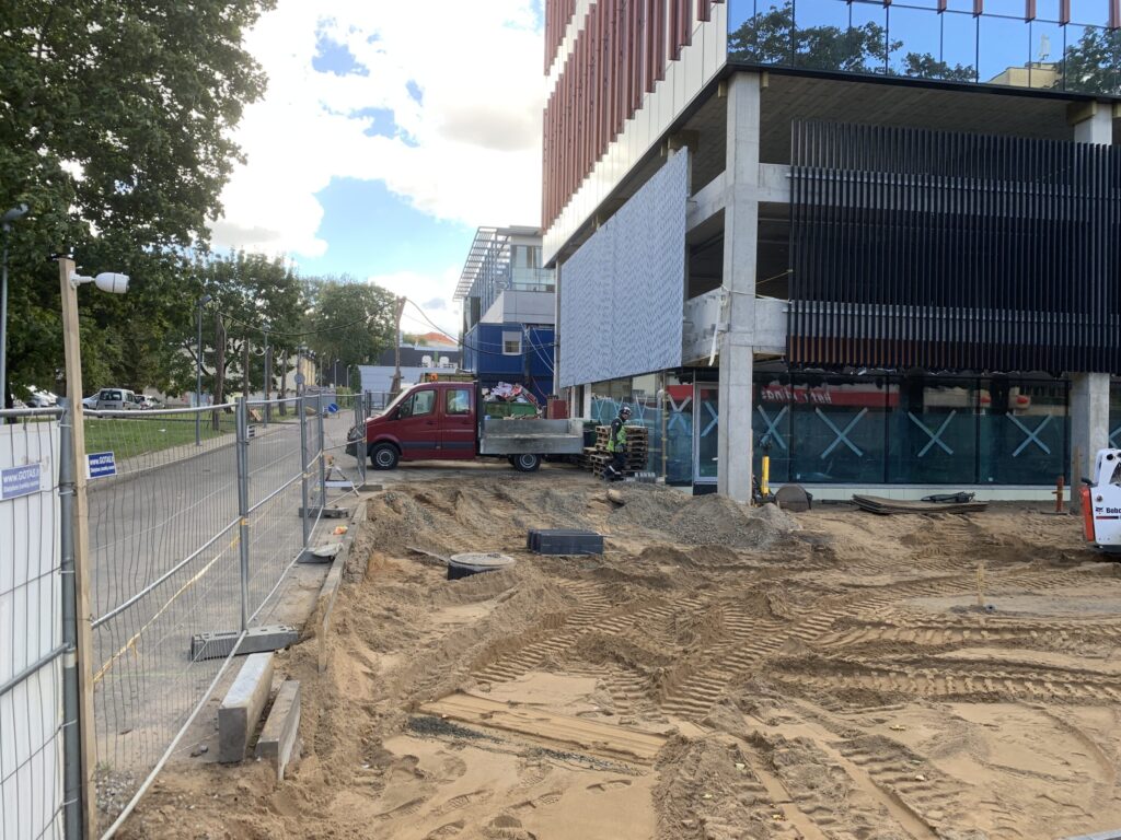 S28 (Savanorių pr. 28) - Office center - construction photos