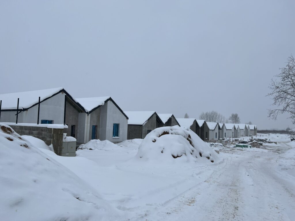 Pašilės namai (Pašilės g. 1, 3, 22, 22A, 22B, 24, 24A, 24B, 26, 26A, 26B. 28, 30, 32, 34, 38, 40, Geležių k., Zujūnų sen.) - Eramajade rajoon - ehituse fotod