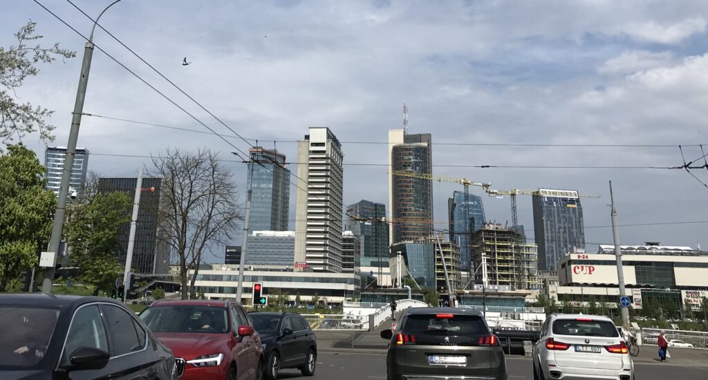 Artery (Konstitucijos pr. 18B) - Biroju centrs - būvdarbu attēli