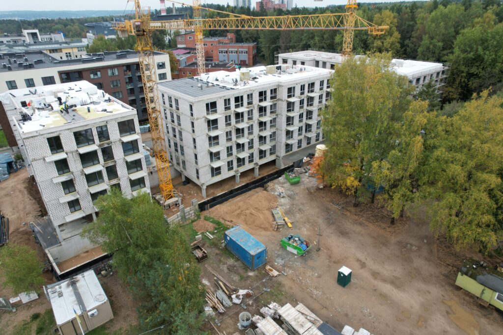 Visi savi (Visorių g. 10) - Multi apartment - construction photos