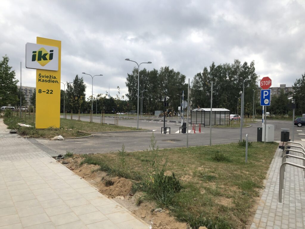 IKI Pilaitės pr. parduotuvė ir administracinis (Pilaitės pr. 42) - Food store, Office center - construction photos