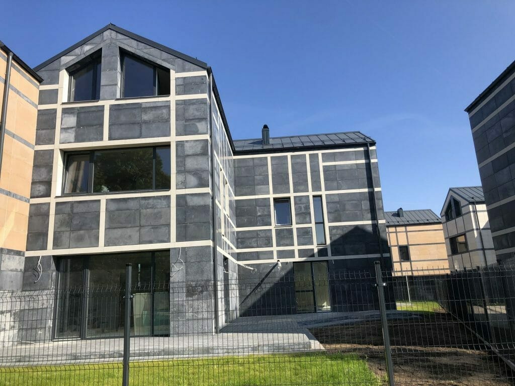 Memelhaus (Juodupio g. 35, 35A, 35B, 35C, 35D, 35E, 37) - Row housing - construction photos