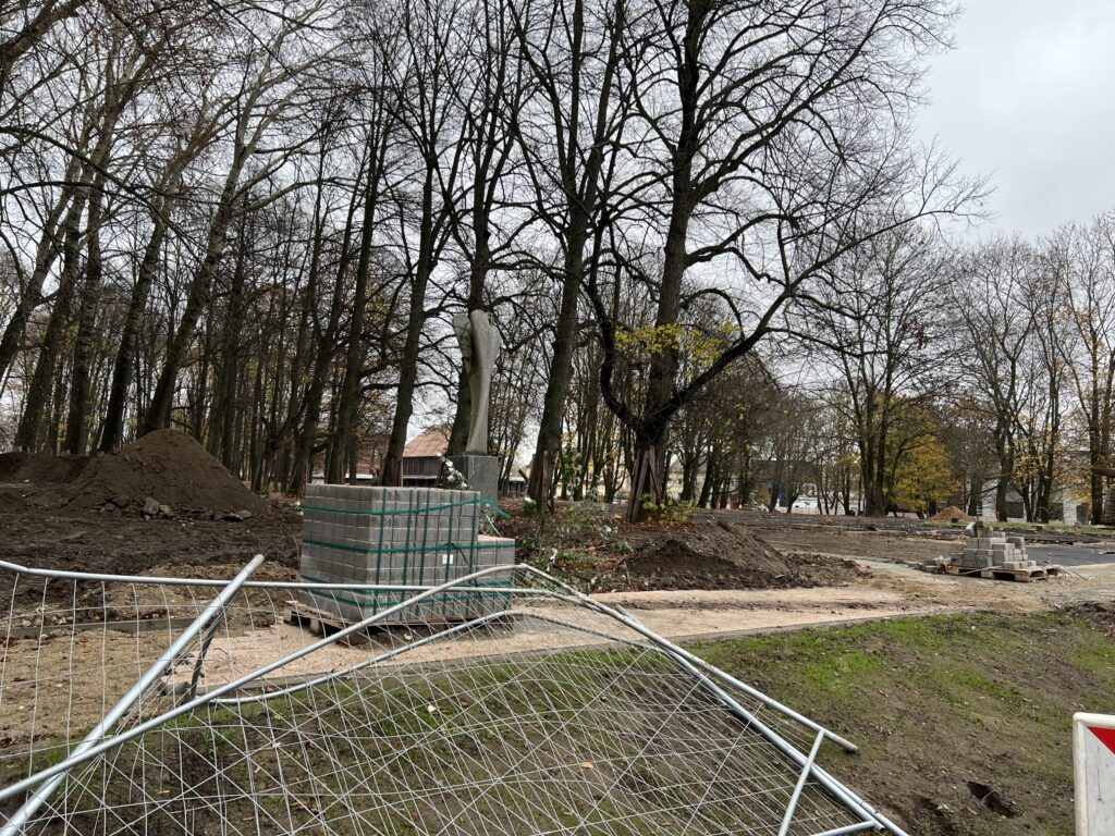 Skulptūrų parkas (K. Donelaičio g. 6B) - Park - ehituse fotod