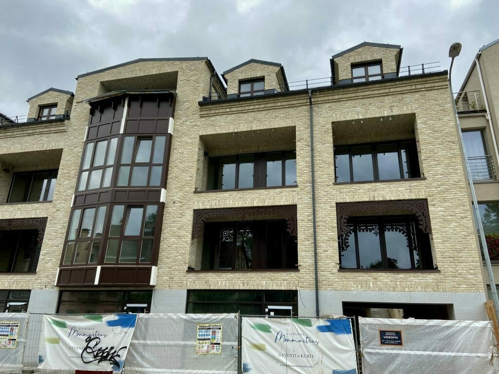 Vilniaus monmartras (Polocko g. 26) - Daudzdzīvokļu nams - būvdarbu attēli