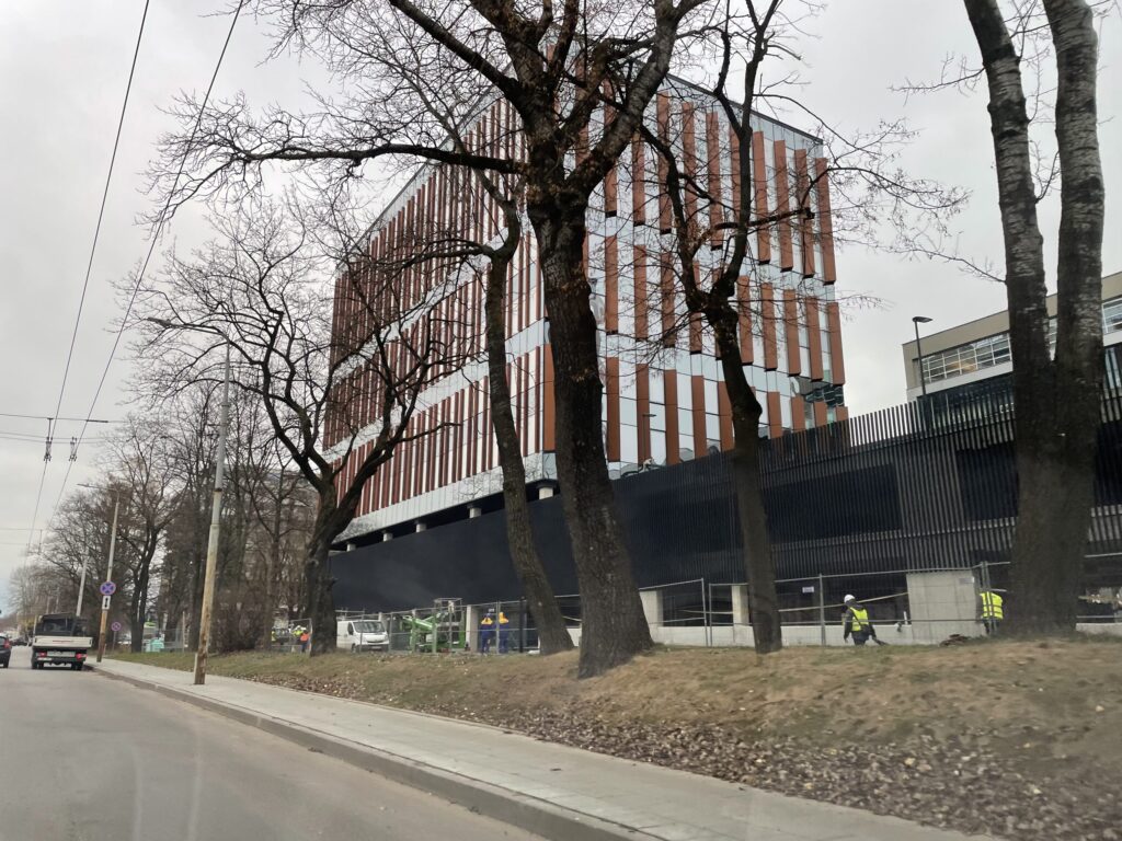 S28 (Savanorių pr. 28) - Office center - construction photos