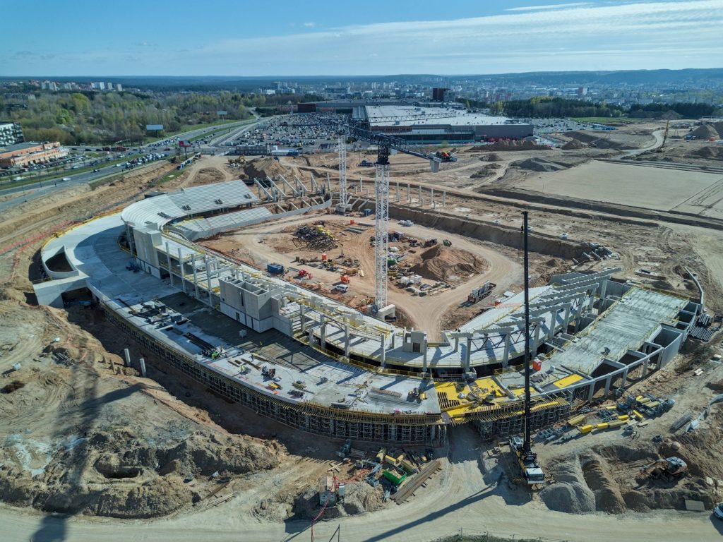 Daugiafunkcis sveikatinimo, ugdymo, švietimo, kultūros ir užimtumo kompleksas 1 etapas (stadionas) (Ozo g. 27) - Staadion - ehituse fotod