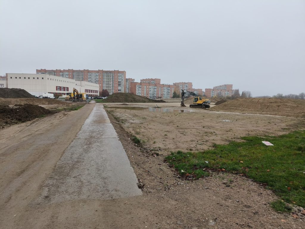 Parkas šalia Šilutės pl. (Šilutės pl.) - Parkas - statybų nuotraukos