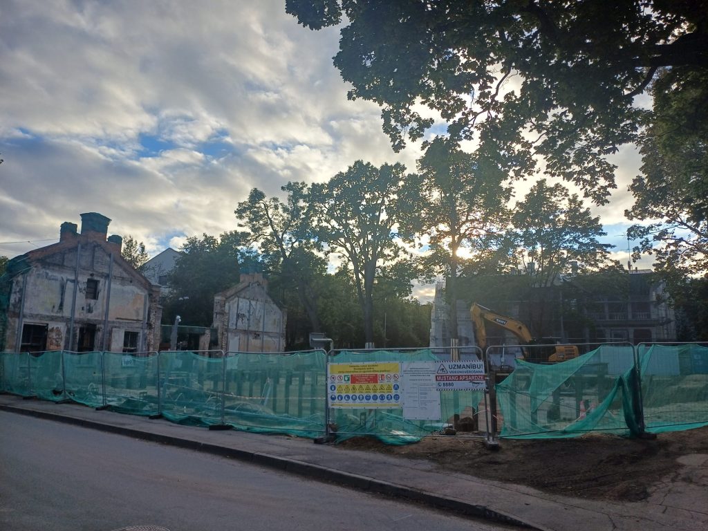 KRASSKY HQ - Zīda Fabrika (Aristida Briāna iela 5) - Showroom / Service center - construction photos