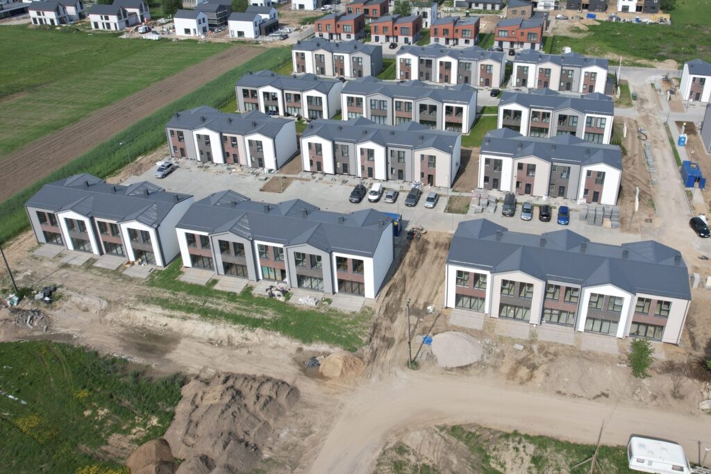 Kotedžai Kalnėnuose (Savičiūnų g.) 3 etapas (Savičiūnų g. 35E, 35F) - Row housing - construction photos