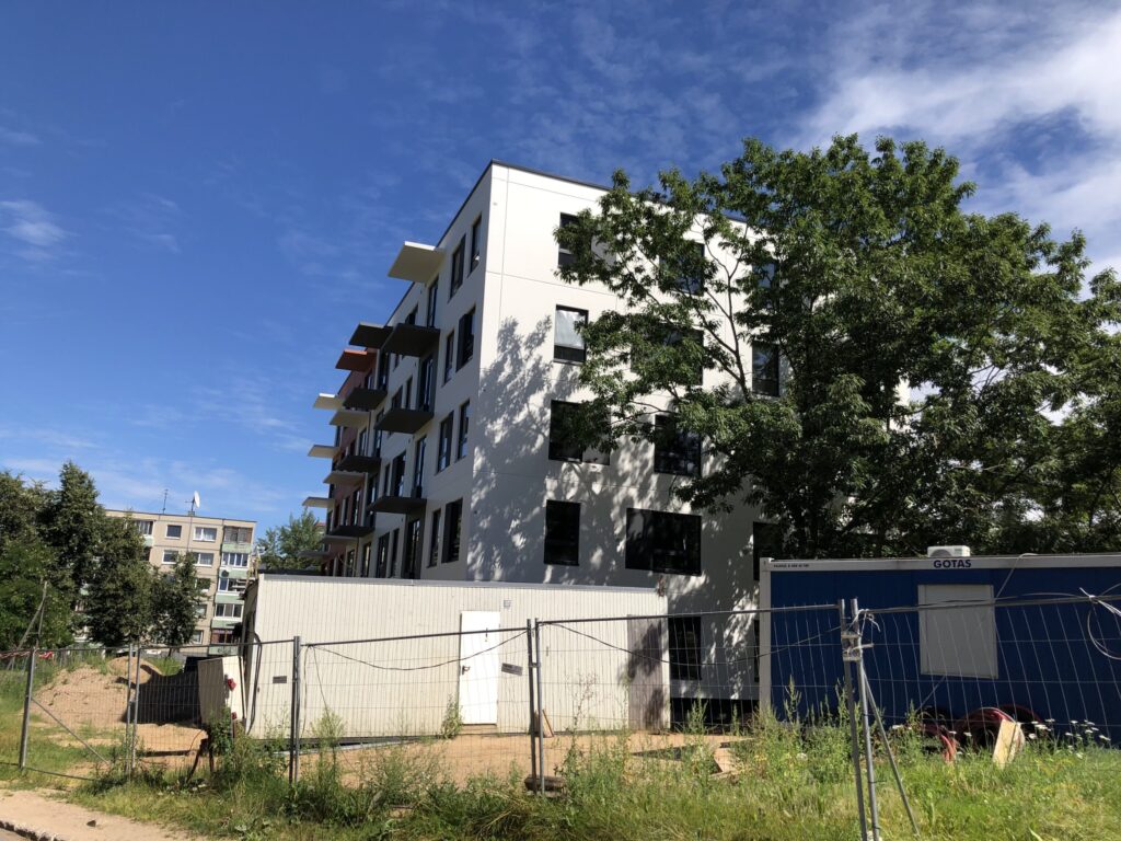 Karoliniškių namai 1 etapas (Sausio 13-osios g. 31) - Hotel, Multi apartment - construction photos