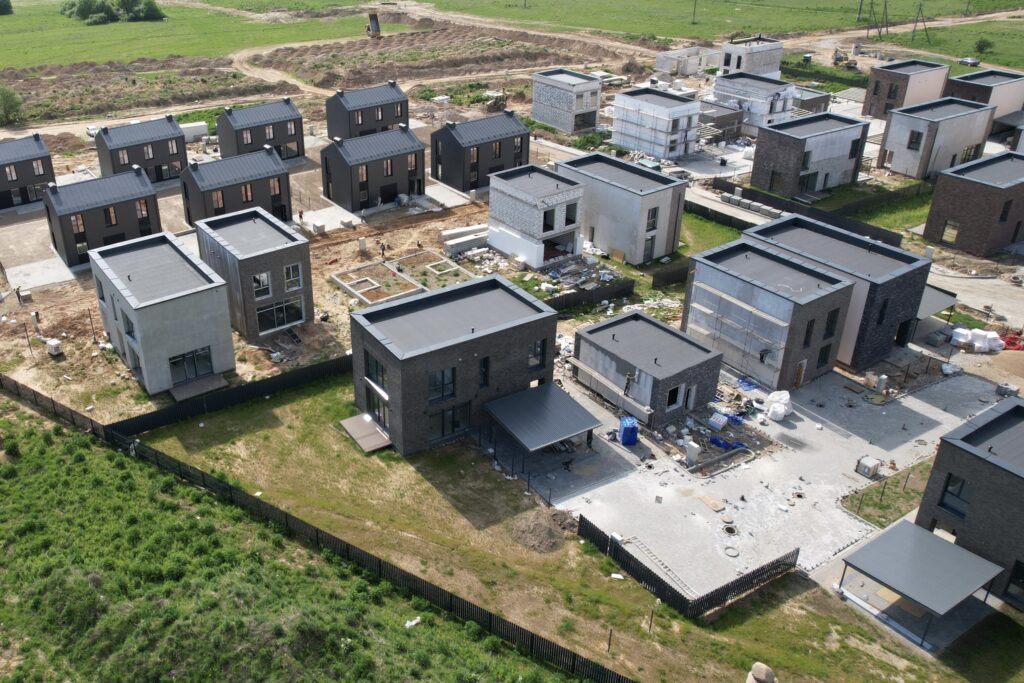 Hetitų g. namai (Hetitų g. 1, 2, 3, 4, 5, 6, 7, 8, 9, 10, 11, 12, 14, 16, 22, 24, 26, 28, 32, 33, 34, 35, 36, 37, 39, 41, 43, 47, 49) - Private house community - construction photos