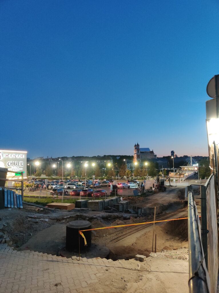 Artery (Konstitucijos pr. 18B) - Biroju centrs - būvdarbu attēli