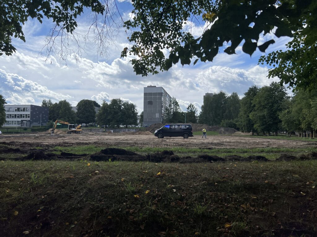 Lazdynų vidurinės sporto aikštynas (Žėručio g. 4) - Sports field or court - construction photos