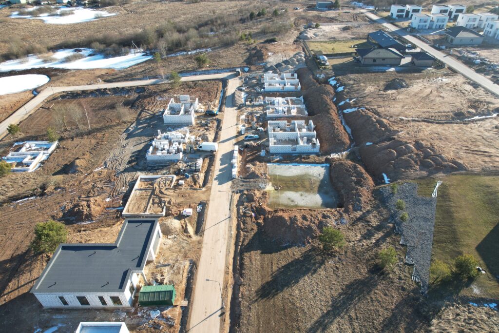 Moluvėnų g. 10, 12, 14 (Moluvėnų g. 10, 12, 14) - Private house community - construction photos