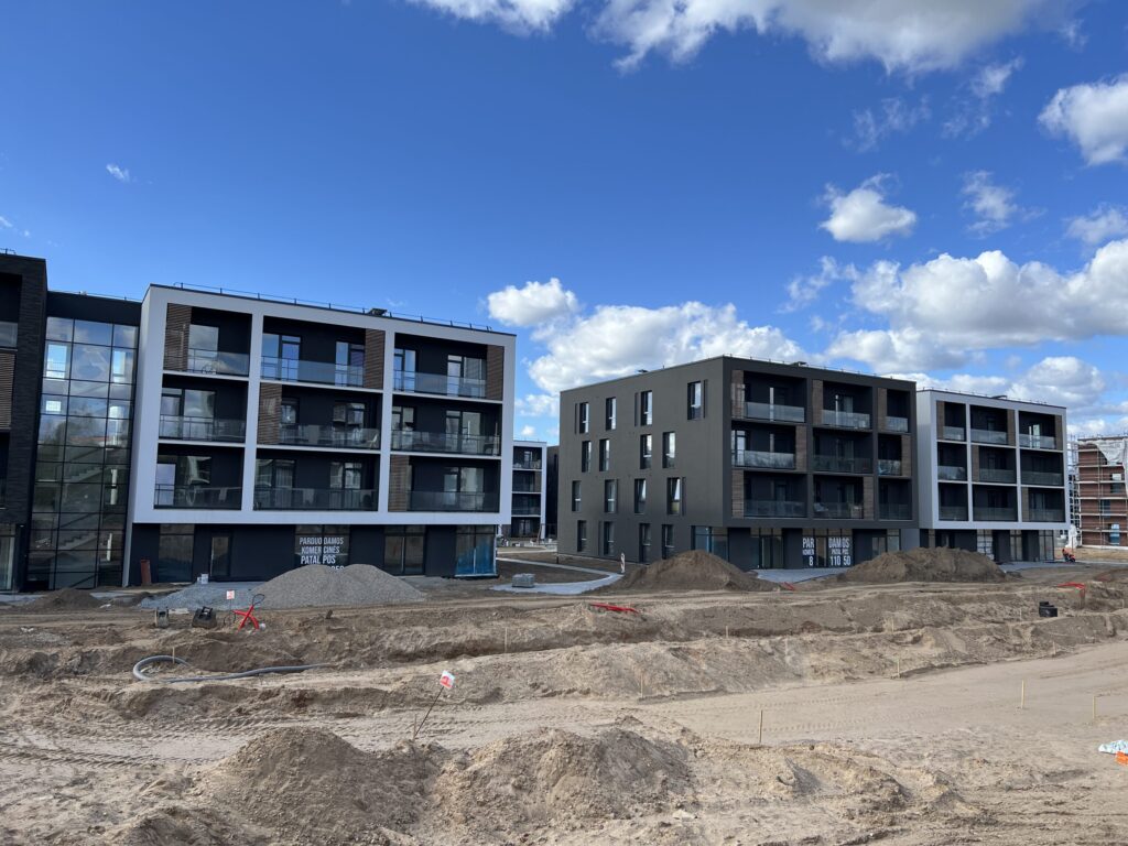 Vyšnios 1 etapas (Karaliaučiaus g. 25, 27) - Multi apartment - construction photos