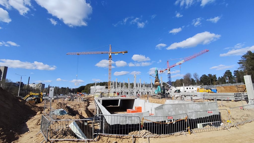 PC Mada rekonstrukcija (Viršuliškių g. 40, 42) - Kaubanduskeskus - ehituse fotod