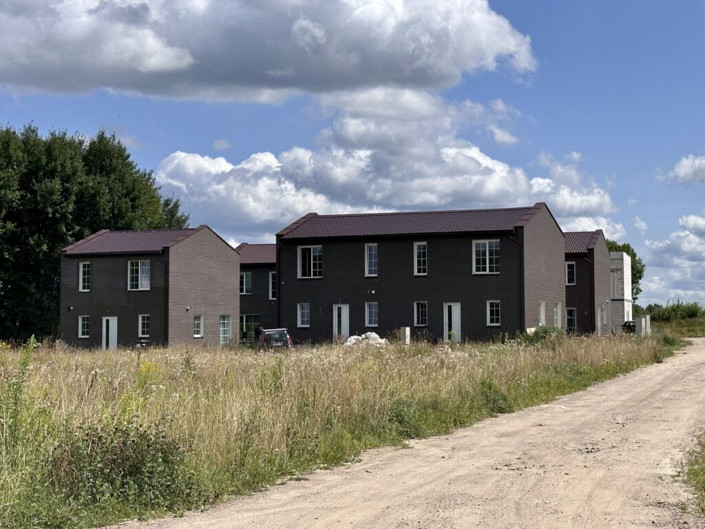 Pavilnio oazė 1 etapas (Adolfo Šapokos g. 36, 40, 40A, 42, Juozo Ereto g. 51, 51A, 51B) - Private house community, Row housing - construction photos