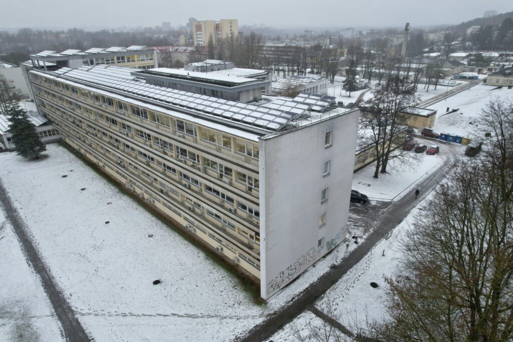 VšĮ Vilniaus miesto klinikinės ligoninės Operacinių, reanimacijos ir hemodializės priestatai (Antakalnio g. 57) - Haigla - ehituse fotod