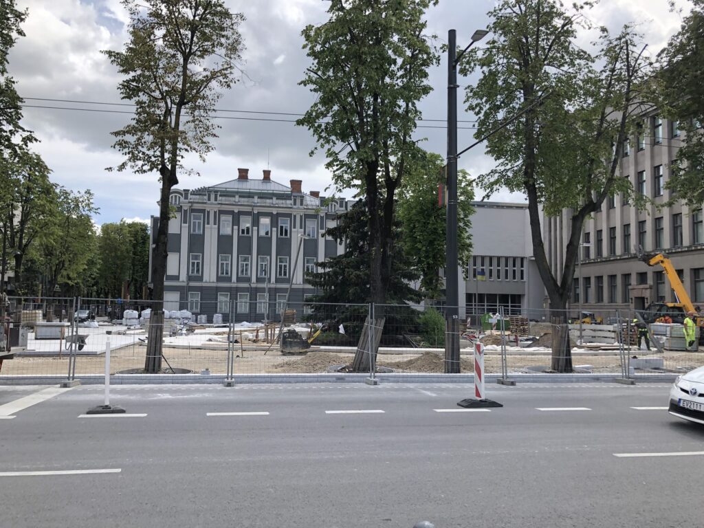 Studentų skveras (Vienybės a. 1) - Väljak - ehituse fotod