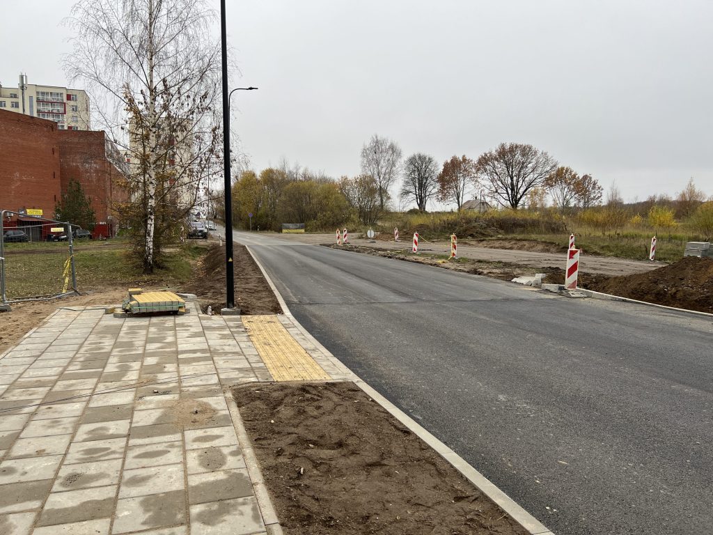 Helsinkio g. nuo viaduko iki Talino g (Helsinkio g.) - Tänav - ehituse fotod