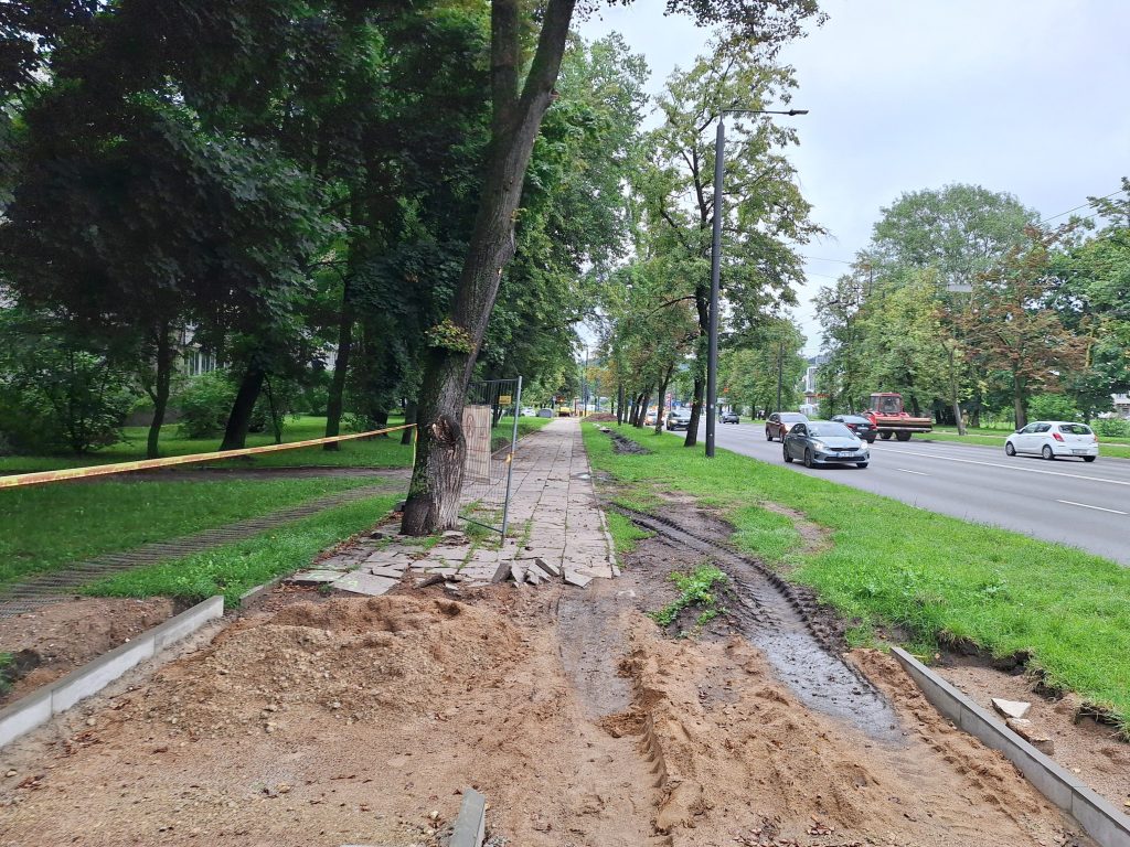 Šeimyniškių g. dviračių takas (Šeimyniškių g.) - Velosipēdu ceļš - būvdarbu attēli
