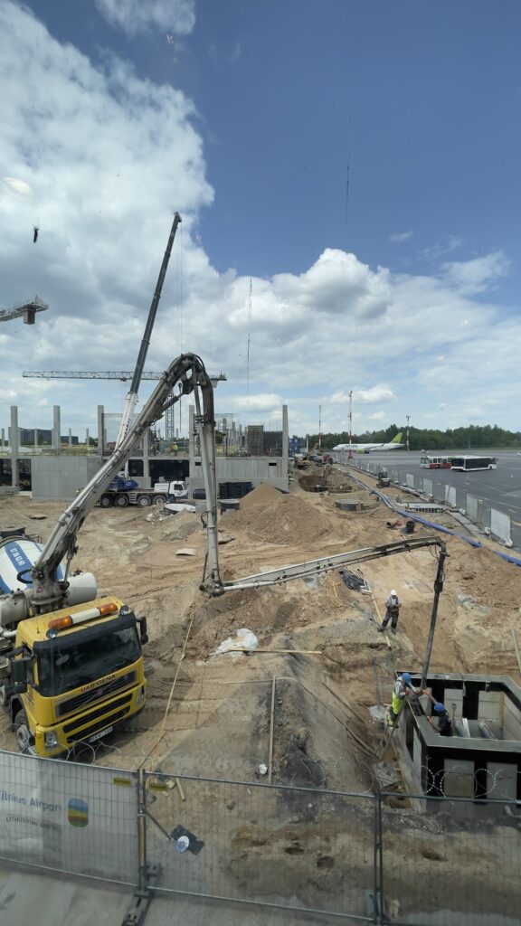 VNO išvykimo terminalas (Rodūnios kel. 2) - Lidosta - būvdarbu attēli