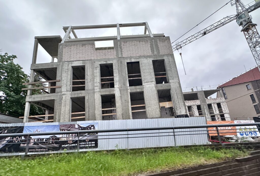 Trys karaliai (Polocko g. 25, 31) - Multi apartment - construction photos