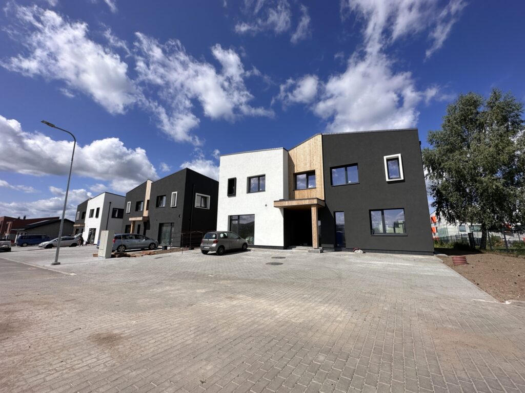 Kalnėnų TRIO 3 etapas (Albanų g. 36) - Row housing - construction photos