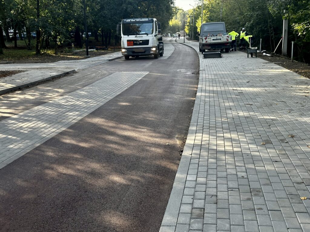 Neries kairiosios krantinės 1 etapas (B atkarpa) (Sluškų g., P. Vileišio g.) - Jalgrattatee, Promenaad - ehituse fotod