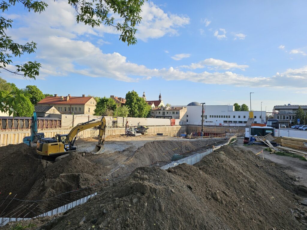 Sąvaržėlė (Konstitucijos pr. 14A) - Office center - construction photos