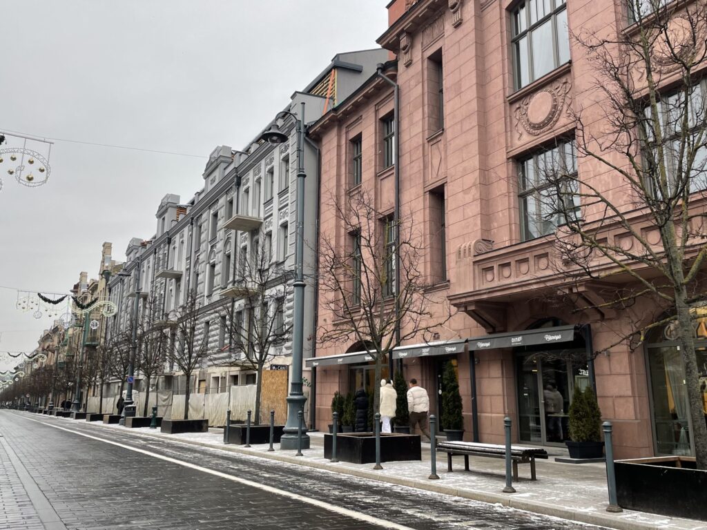 Gedimino 37 (Gedimino pr. 37) - Multi apartment - construction photos