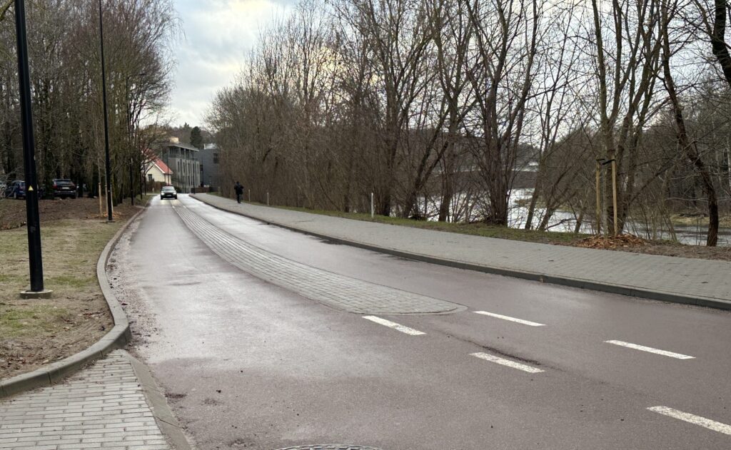 Neries kairiosios krantinės 1 etapas (B atkarpa) (Sluškų g., P. Vileišio g.) - Jalgrattatee, Promenaad - ehituse fotod