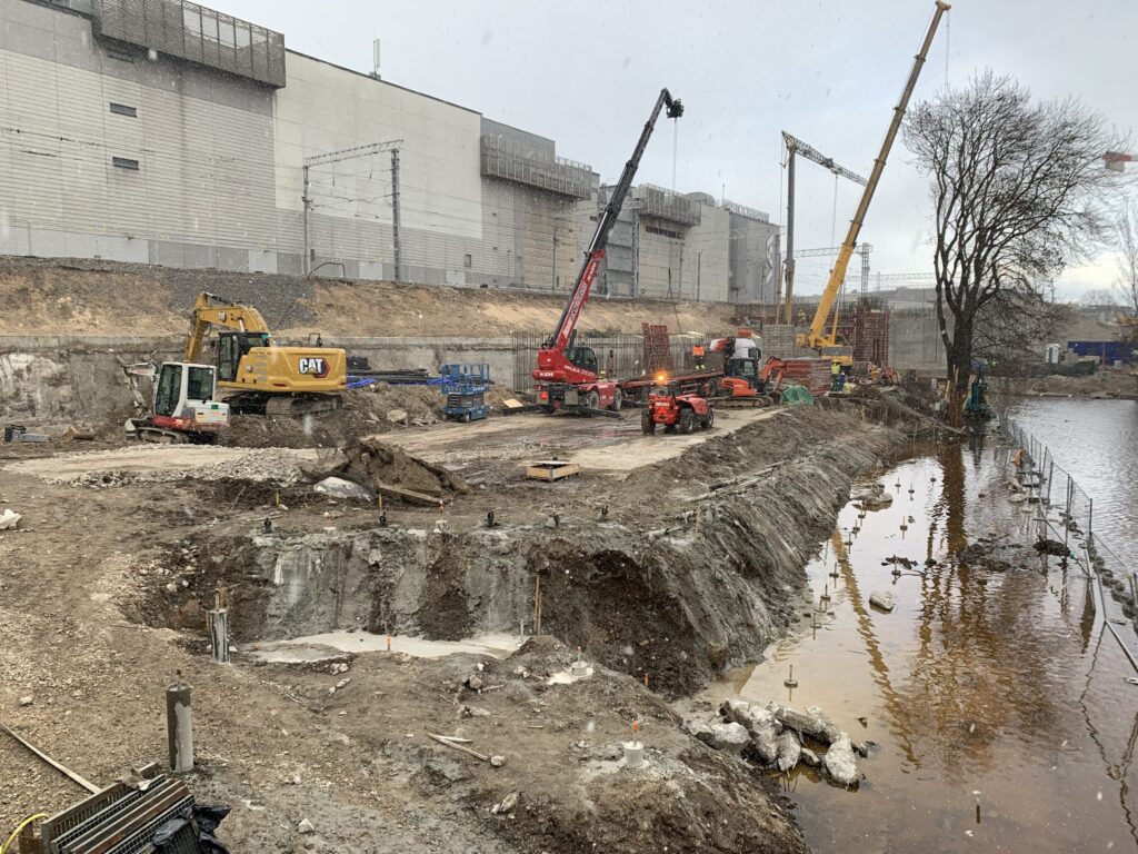 Labiekārtojums no Prāgas ielas līdz Pilsētas kanālam (Prāgas iela 2) - Railroad - construction photos