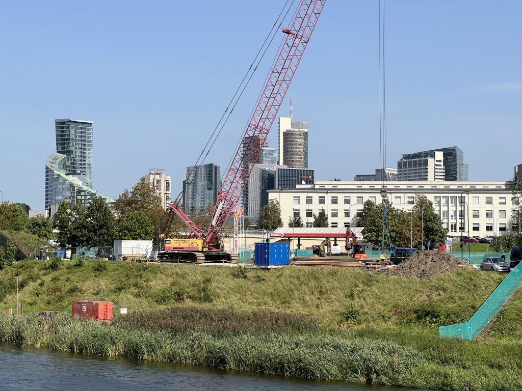 Pėsčiųjų tiltas per Nerį (Alberto tiltas) (Upės g.) - Dviračių takas, Tiltas - statybų nuotraukos