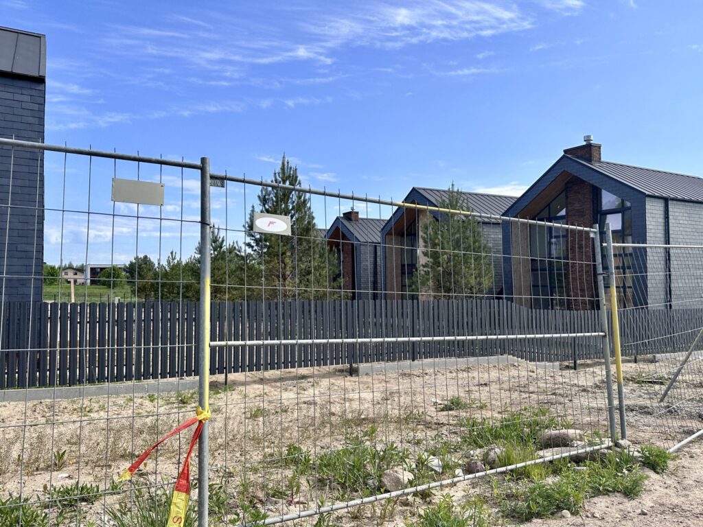 Pušų panorama 1 etapas (Kazio Bizausko g. 53, 55, Stasio Šilingo g. 92, 94, 96, 98, 100, 102) - Row housing - construction photos