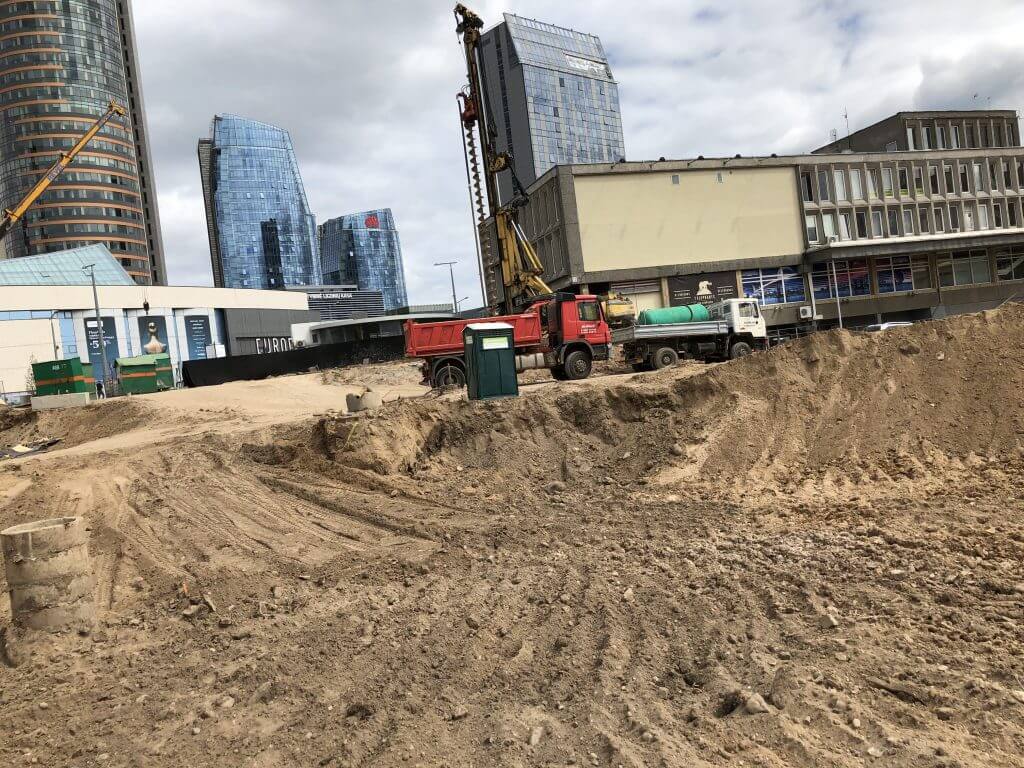 Artery (Konstitucijos pr. 18B) - Biroju centrs - būvdarbu attēli