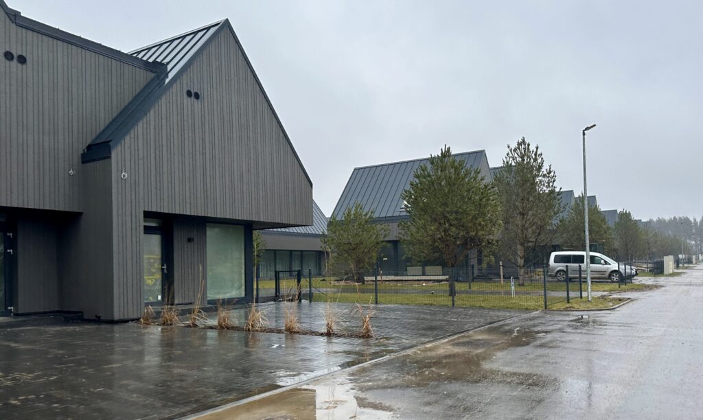 Kuršių kopa (Vaivorykštės g. 64E, 64F, 64G, 64H, 64I, 64J, 64K, 64L, 64M, 64N) - Private house community, Row housing - construction photos