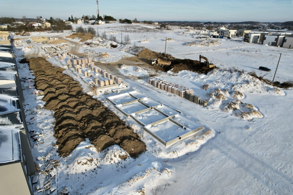 Kotedžai Kalnėnuose (Savičiūnų g.) 3 etapas (Savičiūnų g. 35E, 35F) - Row housing - construction photos