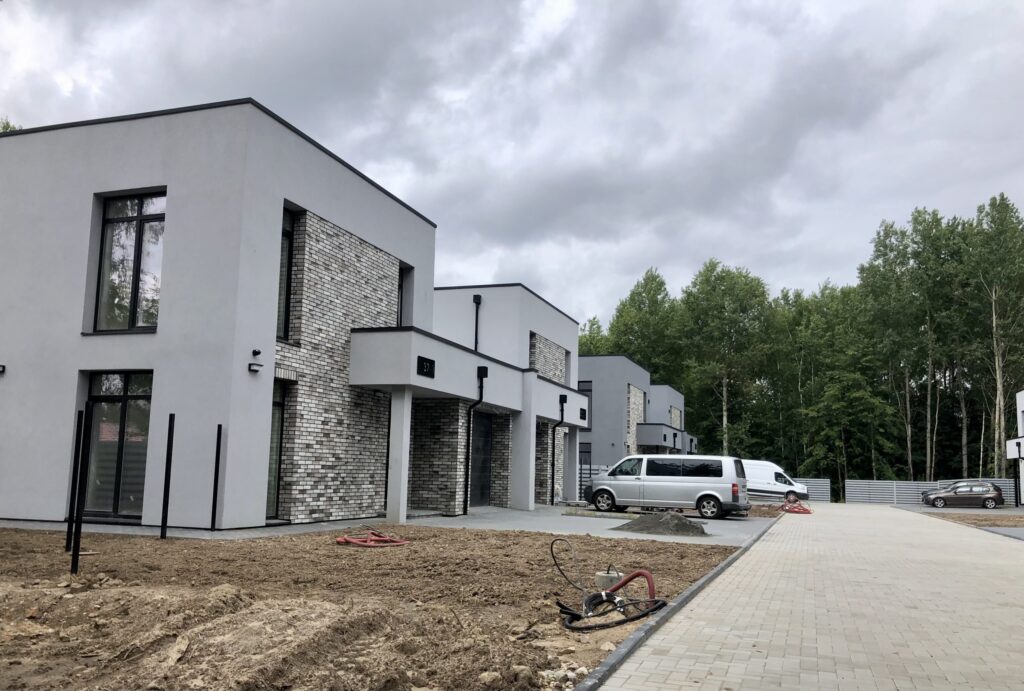 Petro Joniko g. 31, 33, 35, 37 (Petro Joniko g. 31, 33, 35, 37) - Row housing - construction photos