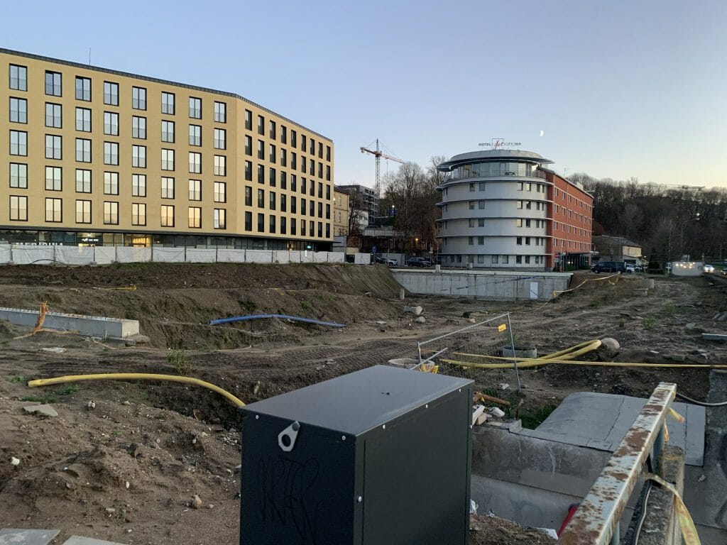 Yellowstone (J. Jasinskio g. 14) - Office center - construction photos